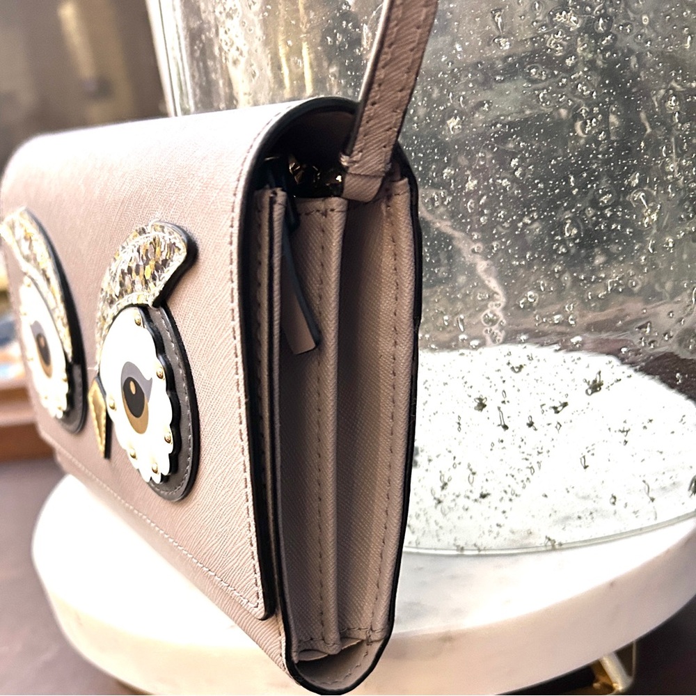 kate spade taupe owl crossbody with gold and cream accents - Picture 4 of 14